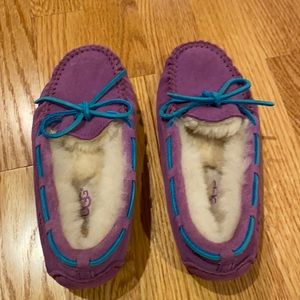 Ugg Dakota Slippers Kids- EUC